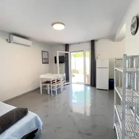 One Bedroom With Sea View 1 Apartman *