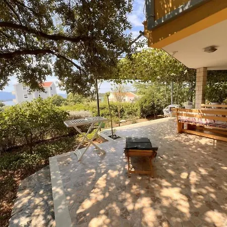 One Bedroom With Sea View 1 * Lovište